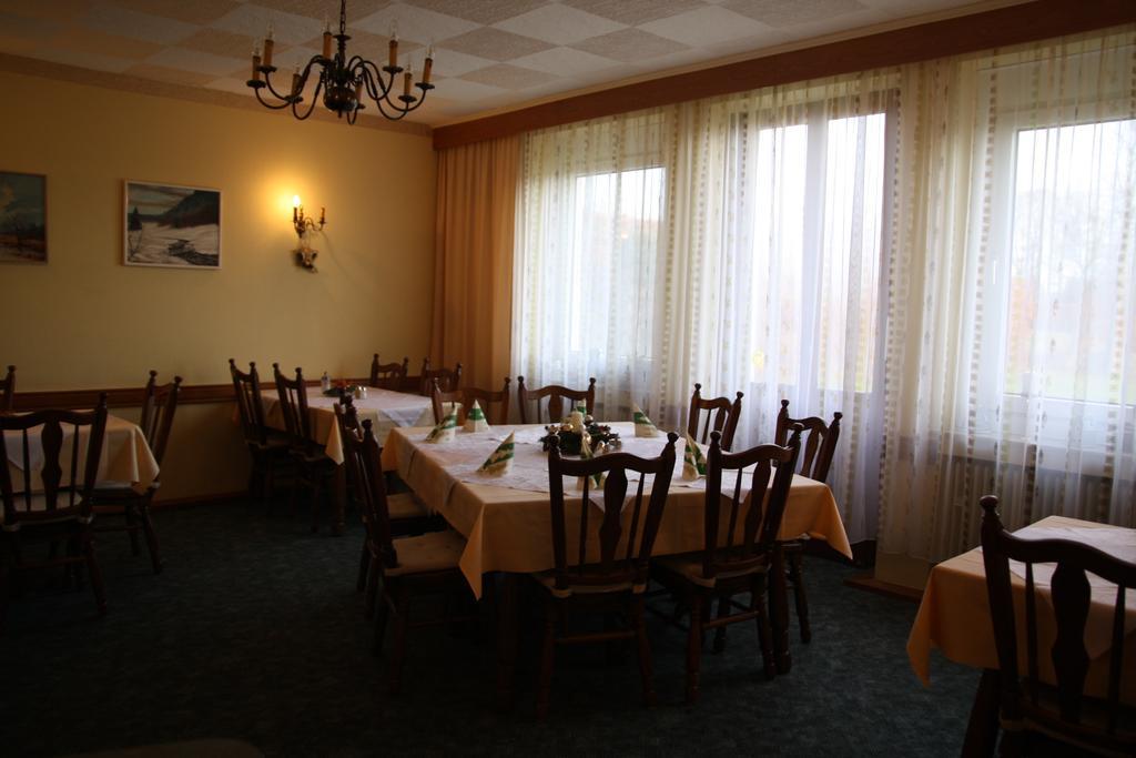 מונשאו Hotel Bellevue מראה חיצוני תמונה
